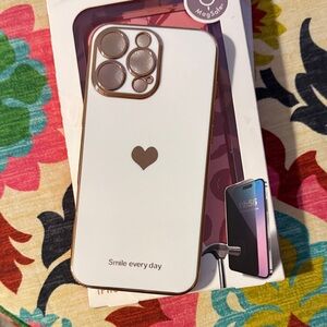 Elegant White Heart Phone Case with Gold Accents